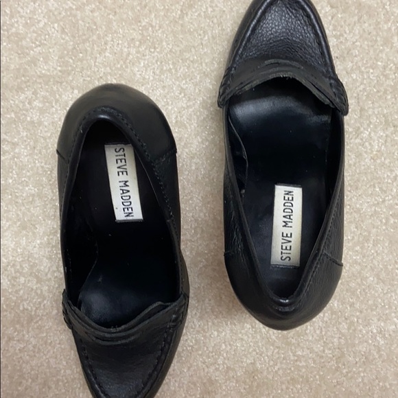 Black Steve Madden penny loader heels. - Picture 5 of 5